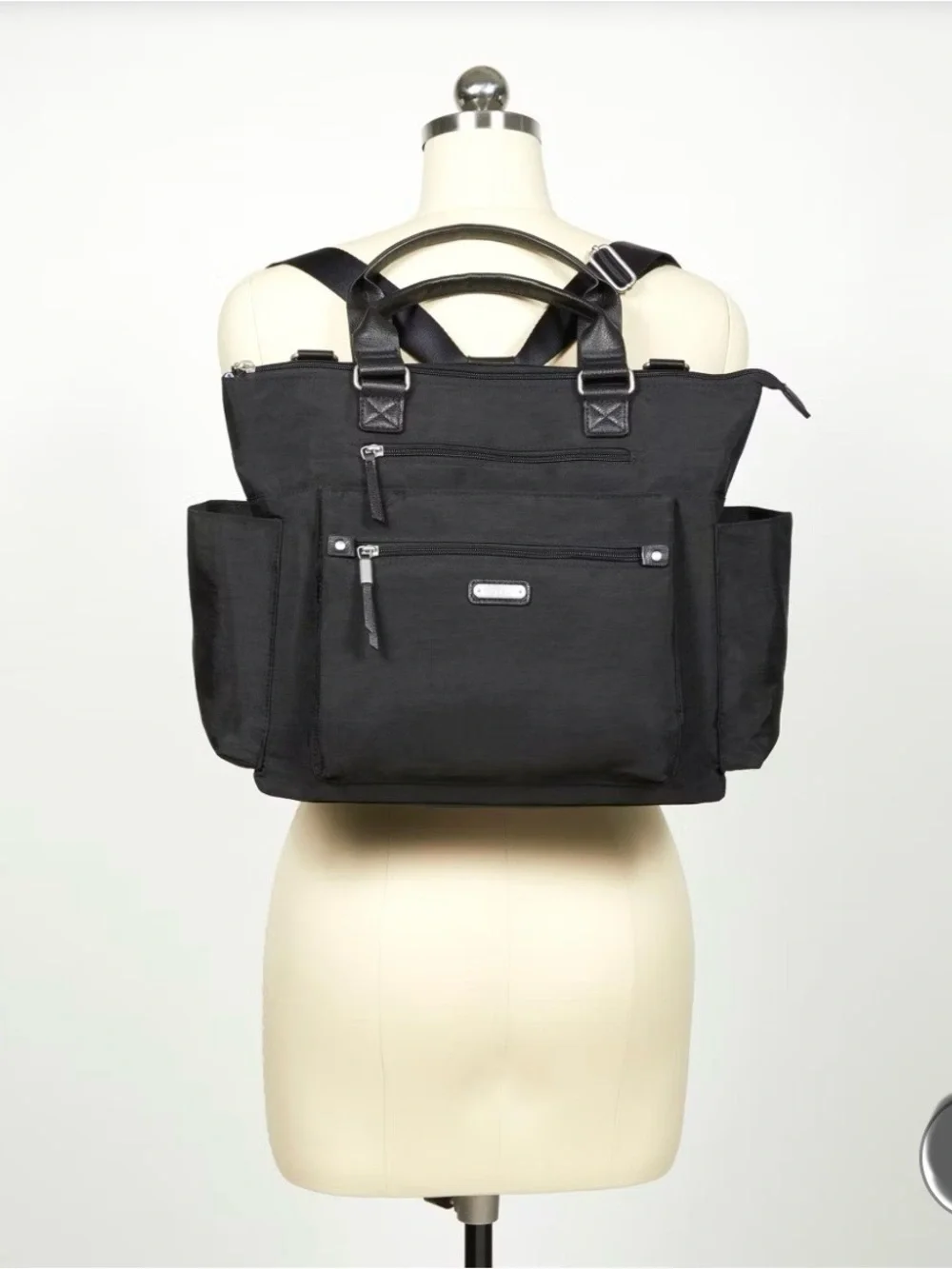 Baggallini Black Nylon Laptop Messenger with Multiple Pockets